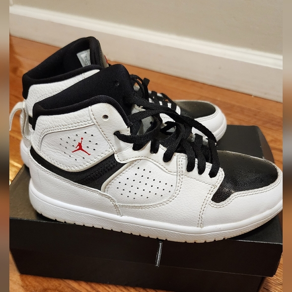 NIKE Jordan Access (PS) sneakers for kids size US 2 - Picture 2 of 8